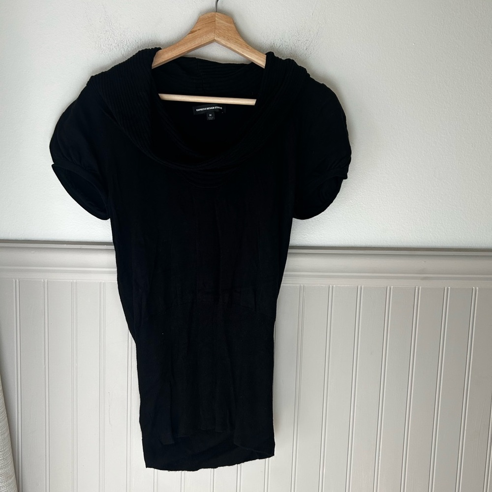 Y2K Express Medium Black Ribbed Cowl Neck Short Sleeve Sweater
